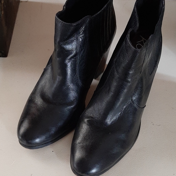 Kate and Mel leather ankle boots - Picture 1 of 10